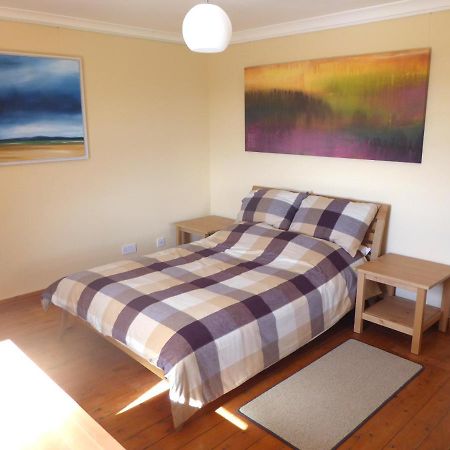 Facing West Bed & Breakfast Carnduncan ภายนอก รูปภาพ